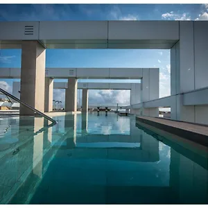 4* מלון Olympus Palace